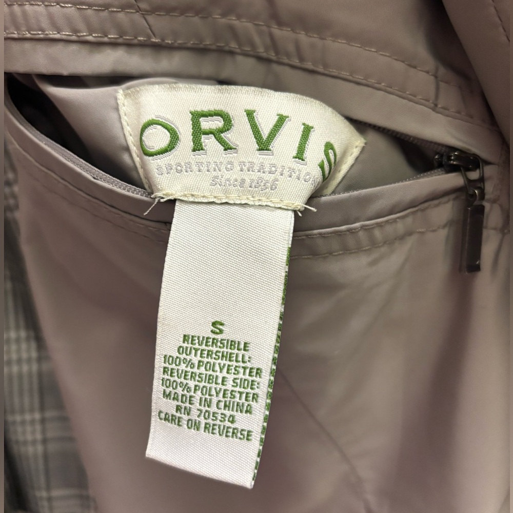 Orvis Woman’s Raincoat - Picture 5 of 8